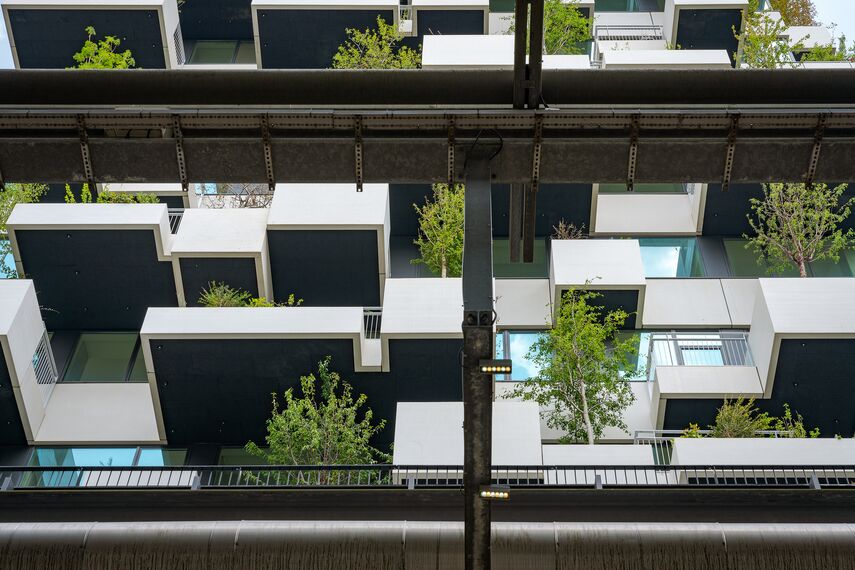SlimLine 38 Ventanas, SlimLine 38 Puertas y ConceptWall 50 Muros cortina - Trudo Tower Vertical Forest situado en Eindhoven, los Países Bajos