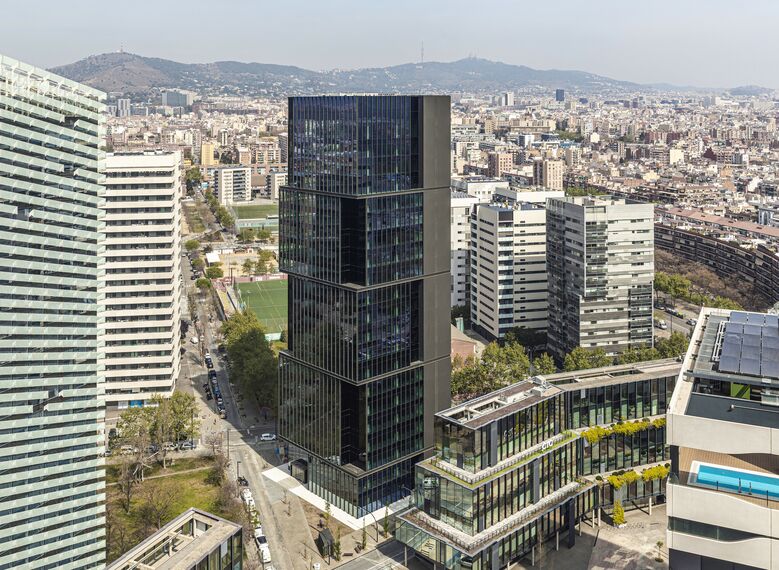 ConceptWall 50 Muros cortina y CW 50-SC Muros cortina - Torre Puig II situado en Barcelona, España