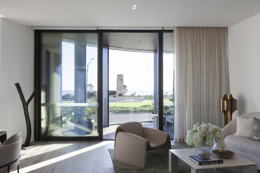 ConceptPatio 130 Puertas correderas y plegables, ConceptWall 50 Muros cortina, SlimLine 68 Ventanas y ConceptSystem 77 Puertas - The Esplanade situado en Brighton, Australia