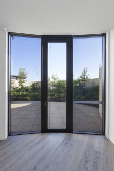ConceptPatio 130 Puertas correderas y plegables, ConceptWall 50 Muros cortina, SlimLine 68 Ventanas y ConceptSystem 77 Puertas - The Esplanade situado en Brighton, Australia