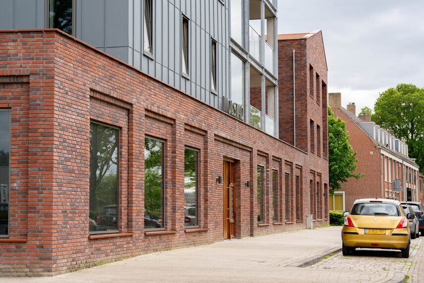 SlimLine 38 Ventanas, ConceptPatio 130 Puertas correderas y plegables y ConceptPatio 155 Puertas correderas y plegables - Wolstad Piushaven situado en Tilburg, los Países Bajos