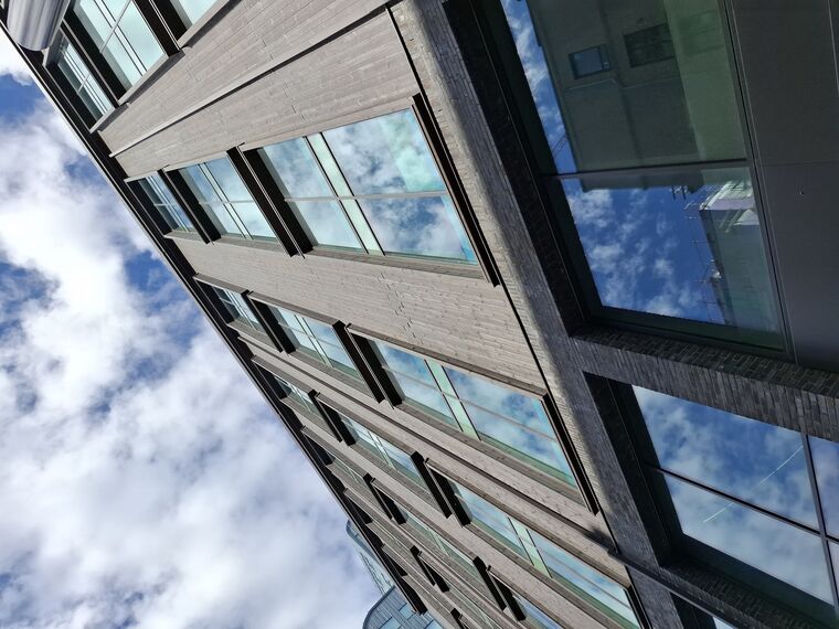 TimberWall 50 Muros cortina - Habitat 7 situado en Gothenburg, Suecia