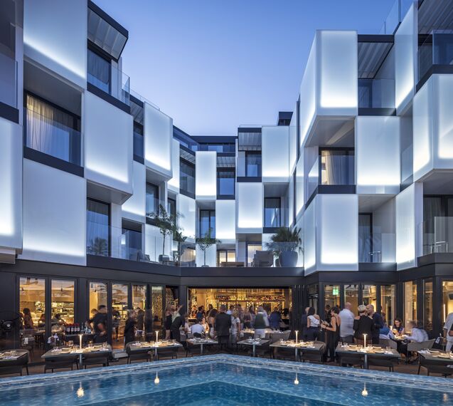 ConceptSystem 68 Ventanas, ConceptFolding 77 Puertas correderas y plegables y CS 77 Fire Proof Puertas - Hotel Sir Joan situado en Ibiza, España