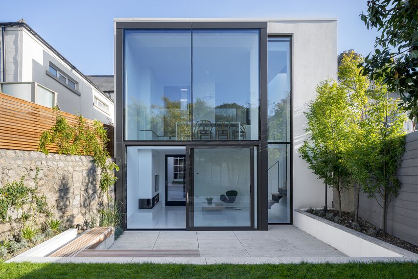 ConceptSystem 77 Puertas, ConceptPatio 130 Puertas correderas y plegables y CW 50-SC Muros cortina - House Newbridge Avenue situado en Dublin, Irlanda