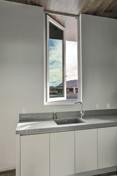 ConceptSystem 77 Puertas y ConceptSystem 77 Ventanas - Painted Feather situado en Las Vegas, Estados Unidos de América