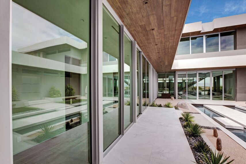 ConceptSystem 77 Puertas y ConceptSystem 77 Ventanas - Painted Feather situado en Las Vegas, Estados Unidos de América