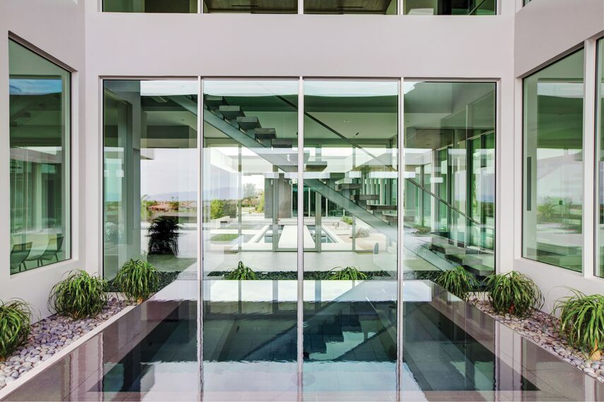 ConceptSystem 77 Puertas y ConceptSystem 77 Ventanas - Painted Feather situado en Las Vegas, Estados Unidos de América