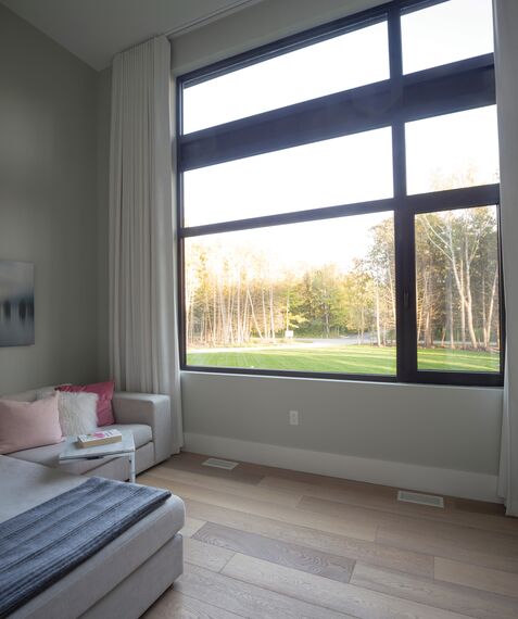 ConceptWall 50 Muros cortina y ConceptSystem 77 Ventanas - Forest View Residence situado enCanadá