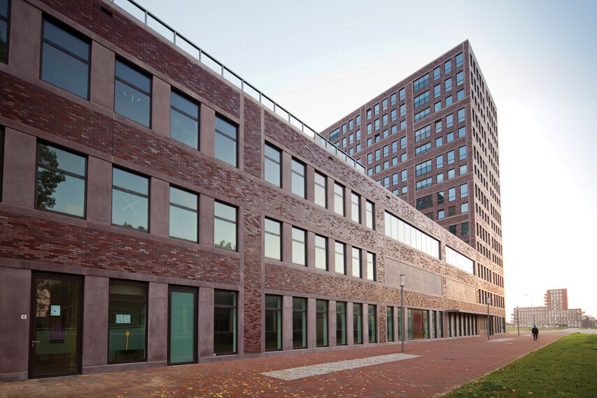 ConceptWall 50 Muros cortina, CS 77 Hidden Vent Ventanas y CS 77 Fire Proof Ventanas - Musa situado en Rotterdam, los Países Bajos