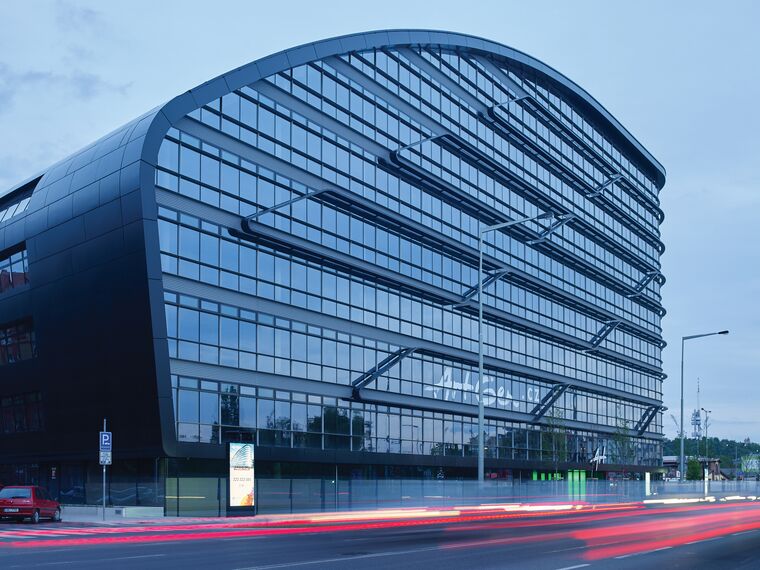 CS 86-HI (c) Sistemas cancelados y ConceptWall 50 Muros cortina - Office building ArtGen situado en Prague, República Checa