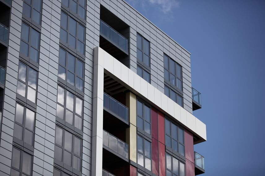 ConceptWall 50 Muros cortina - Complejo de apartamentos Matchmakers Wharf situado en Stratford, Reino Unido