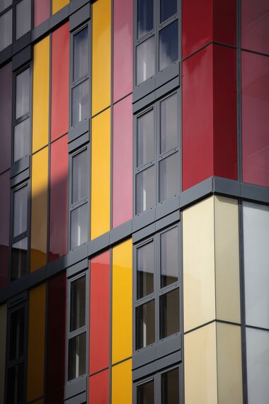 ConceptWall 50 Muros cortina - Complejo de apartamentos Matchmakers Wharf situado en Stratford, Reino Unido