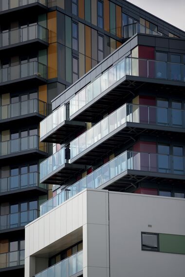 ConceptWall 50 Muros cortina - Complejo de apartamentos Matchmakers Wharf situado en Stratford, Reino Unido