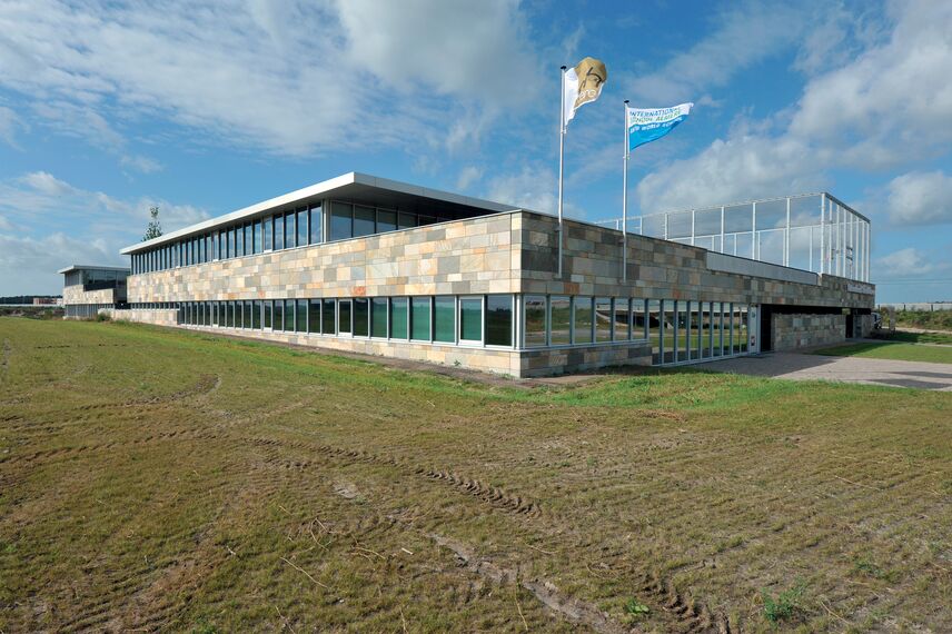 ConceptWall 50 Muros cortina - School International School Almere situado en Almere, los Países Bajos