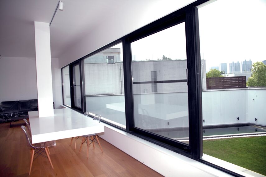 ConceptWall 50 Muros cortina - Jiujiangtang Villa situado en Shanghai, China