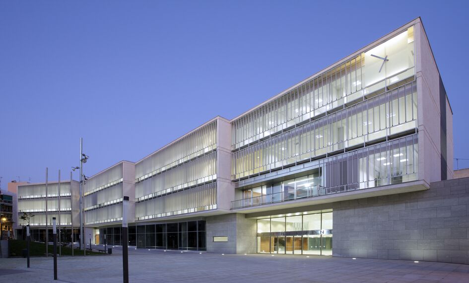 BriseSoleil 100 Protección solar - City hall Ayuntamiento Sant Vicent del Raspeig situado en Alicante, España