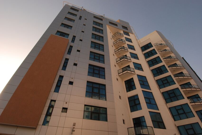 ConceptWall 50 Muros cortina - Residental/Project SK3 Residential Building situado en Mahooz, Bahrein