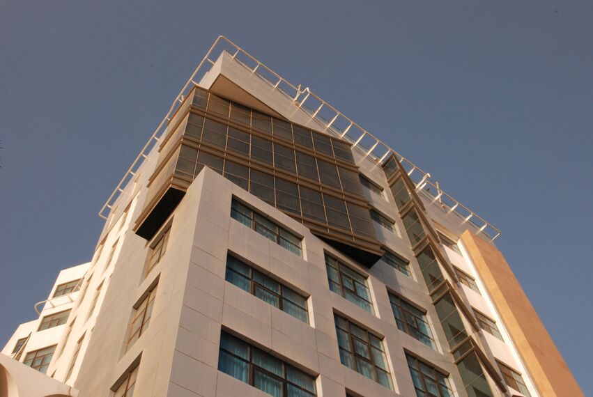 ConceptWall 50 Muros cortina - Residental/Project SK3 Residential Building situado en Mahooz, Bahrein