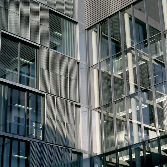 ConceptWall 50 Muros cortina - College/University University Gasthuisberg situado en Leuven, Bélgica