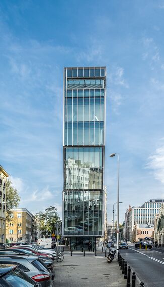 CW 50-HI Muros cortina - The Nest situado en Warsaw, Polonia