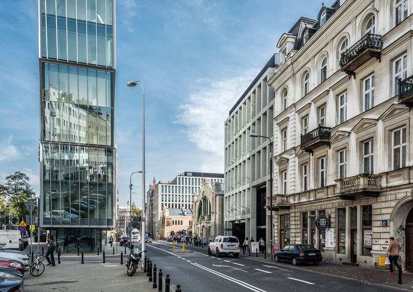 CW 50-HI Muros cortina - The Nest situado en Warsaw, Polonia
