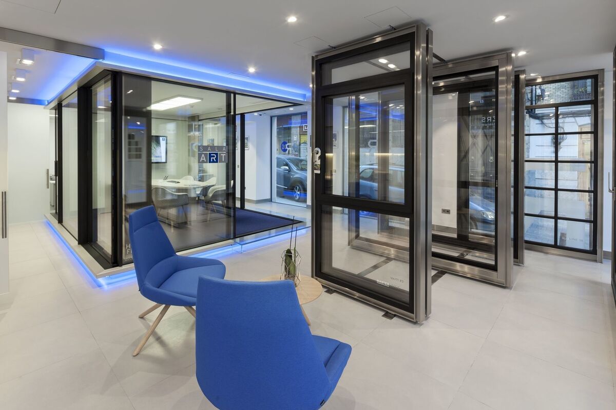 Panorama showroom