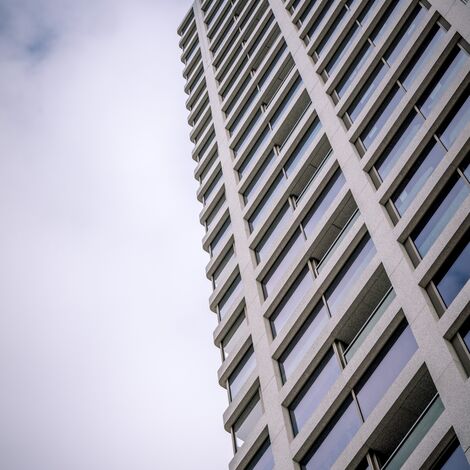 ConceptWall 60 Muros cortina y MasterLine 8 Ventanas - Antwerp Tower situado en Antwerp, Bélgica