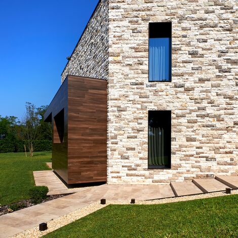 HiFinity Puertas correderas y plegables - House Villa Hi-Finity Bergamo situado en Bergamo, Italia