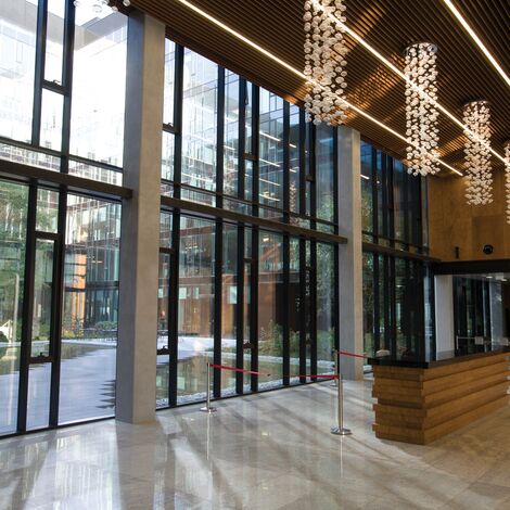 CW 50-HI Muros cortina - Konstruktorska Business Centre situado en Warsaw, Polonia