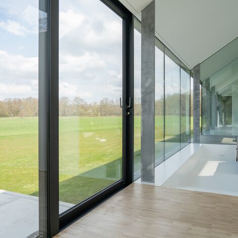 SlimLine 38 Puertas, ConceptPatio 130 Puertas correderas y plegables y ConceptSystem 77 Ventanas - Het Kleine Krikhaar situado en Geesteren, los Países Bajos