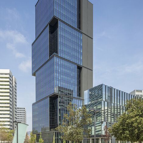 ConceptWall 50 Muros cortina y CW 50-SC Muros cortina - Torre Puig II situado en Barcelona, España