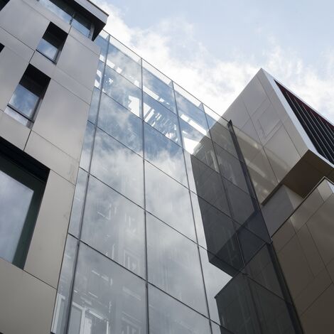 ConceptDoor 50 Puertas, CW 50-SG Muros cortina y ThermoSystem 57 Ventanas - Oz'One situado en Montpellier, Francia