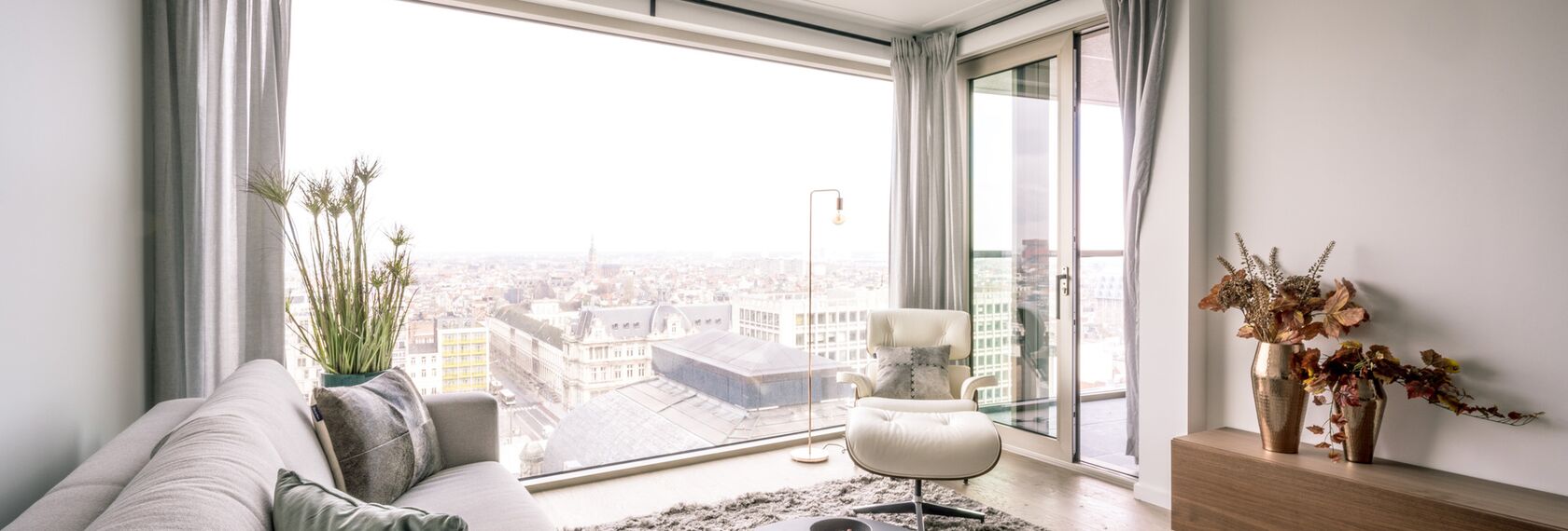ConceptWall 60 Muros cortina y MasterLine 8 Ventanas - Antwerp Tower situado en Antwerp, Bélgica