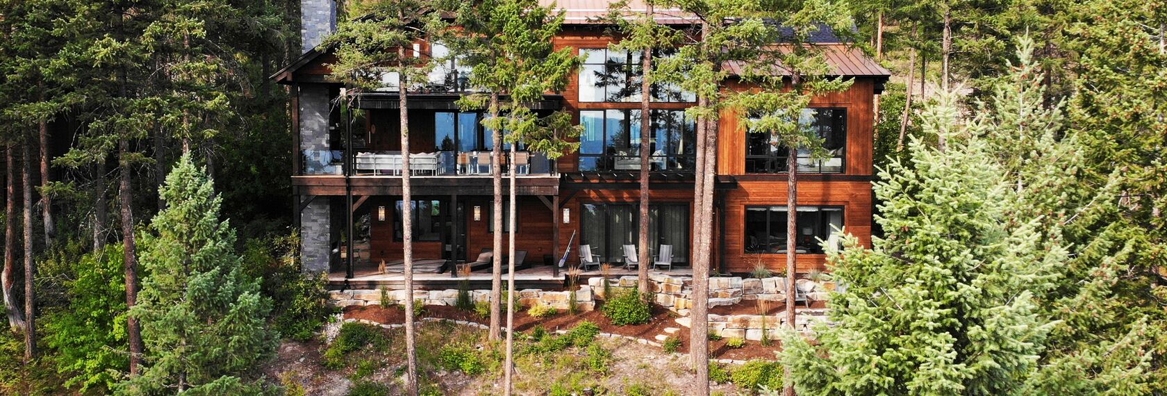 SlimLine 38 Ventanas, ConceptFolding 77 Puertas correderas y plegables, CS 77 Standard Puertas y CS 77 Puertas - Iron Horse situado en Kalispell, Estados Unidos de América