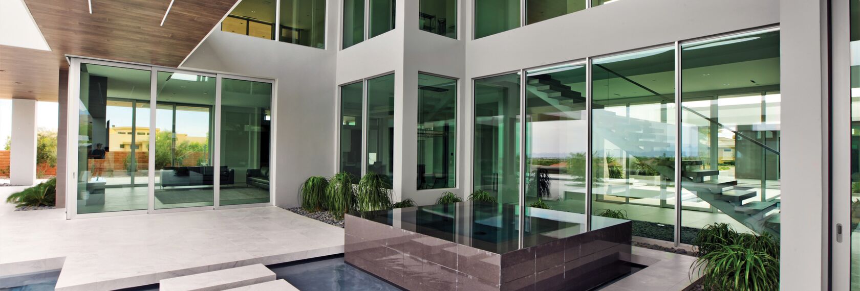 ConceptSystem 77 Puertas y ConceptSystem 77 Ventanas - Painted Feather situado en Las Vegas, Estados Unidos de América