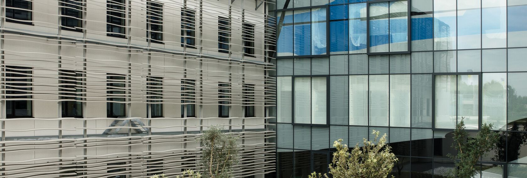 BriseSoleil 100 Protección solar y ConceptSystem 77 Ventanas - AZ Sint Maarten situado en Mechelen, Bélgica