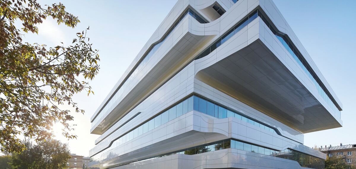 ConceptFolding 77 Puertas correderas y plegables, ConceptSystem 77 Ventanas y CW 50-SC Muros cortina - Office building Dominion Tower situado en Moscow, Rusia