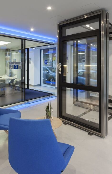 Panorama showroom