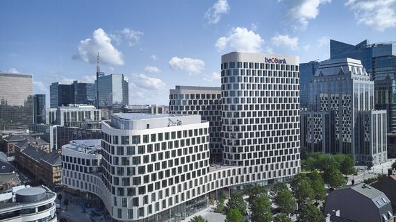 ConceptWall 50 Muros cortina, ConceptWall 86 Muros cortina, CW 86 Standard Muros cortina y CW 86-EF Muros cortina - Quatuor Brussels: Sustainable Architecture situado en Brussels, Bélgica