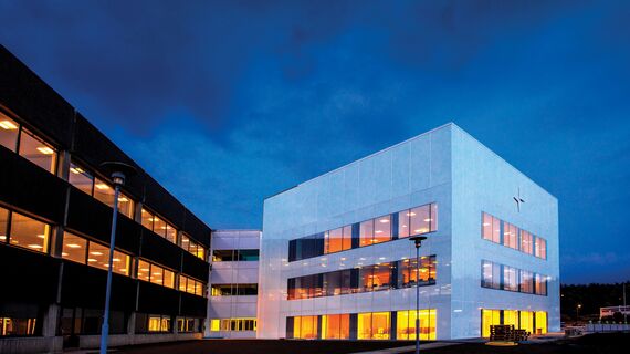 ConceptWall 50 Muros cortina - Polestar situado en Gothenburg, Suecia