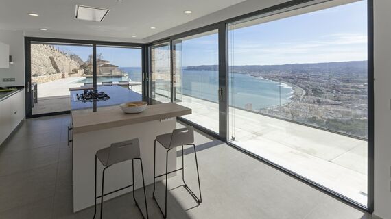 ConceptSystem 77 Ventanas - Vivienda Particular situado en Alicante, España