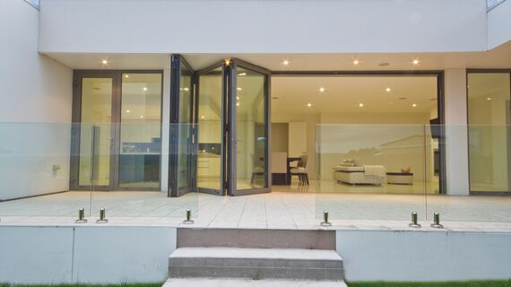 EcoSystem 50 Puertas, EcoSystem 50 Ventanas, ConceptFolding 77 Puertas correderas y plegables y ConceptPatio 130 Puertas correderas y plegables - House Nobile Private Residence situado enAustralia