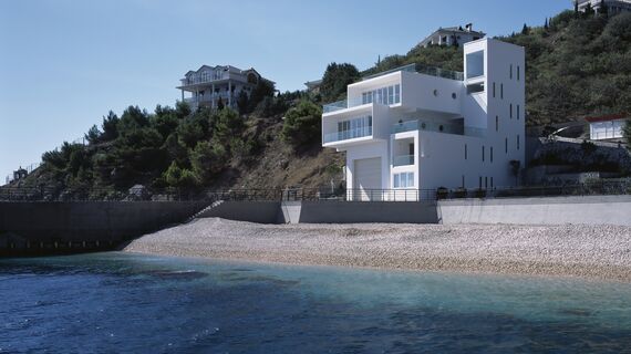 ConceptFolding 77 Puertas correderas y plegables y ConceptSystem 77 Ventanas - Yacht House situado enUcrania