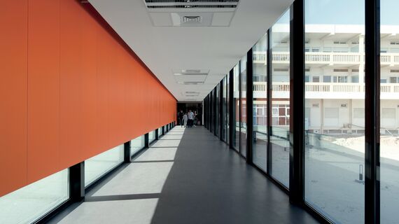 ConceptWall 50 Muros cortina - Hospital Emergency Unit situado en Figueira da Foz, Portugal