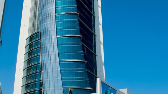 ConceptWall 50 Muros cortina - Office building Platinum Tower situado en Seef Area, Bahrein