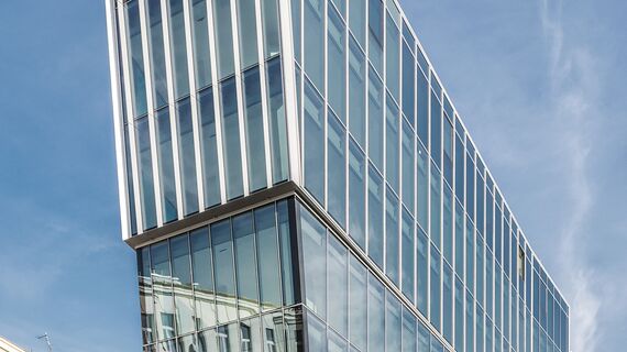CW 50-HI Muros cortina - The Nest situado en Warsaw, Polonia