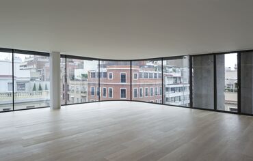 HiFinity Puertas correderas y plegables y CS 77 Hidden Vent Ventanas - Lagasca 99 situado en Madrid, España