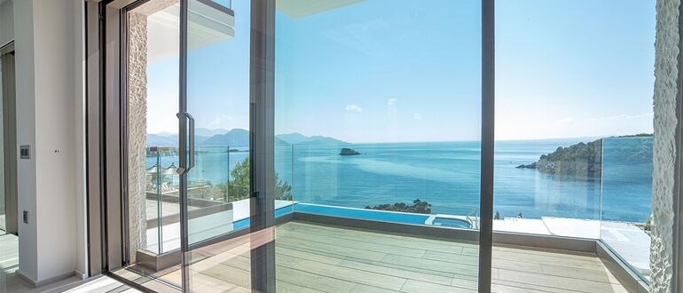 Hi-Finity Baie Coulissante Minimaliste Haute Isolation.